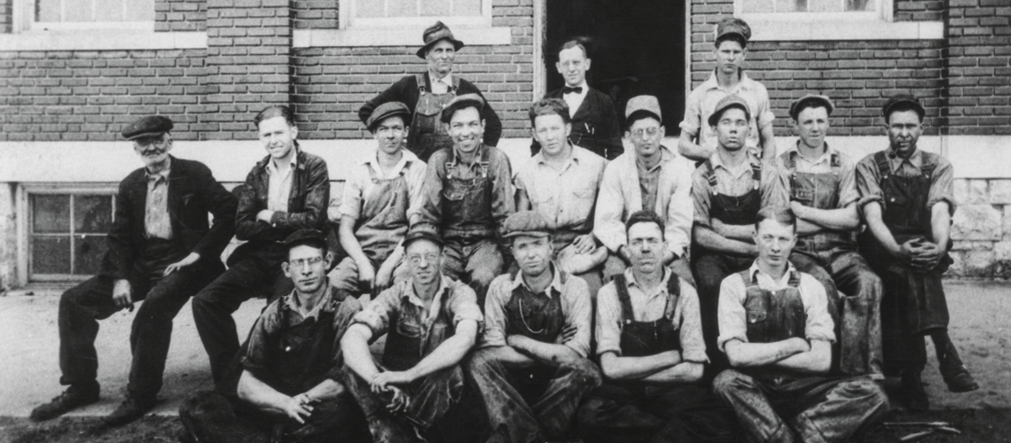 An early photo of the H.E. Williams Products Company workforce from the 1920s. Our founder, H.E., is in the back row with the bow tie.
